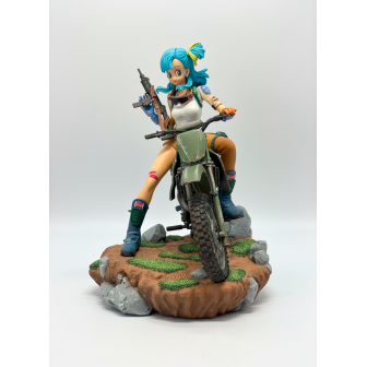 Figura 3D de Bulma en motocicleta creada por Lucas Pérez, inspirada en Dragon Ball. Vista frontal